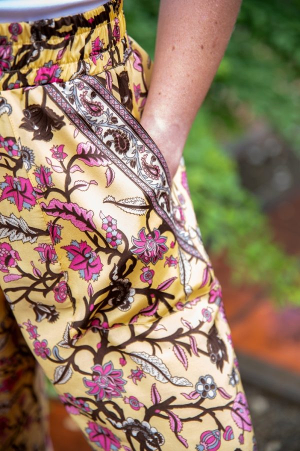Spring Bouquet Wide Patch Pocket Pants - Image 2