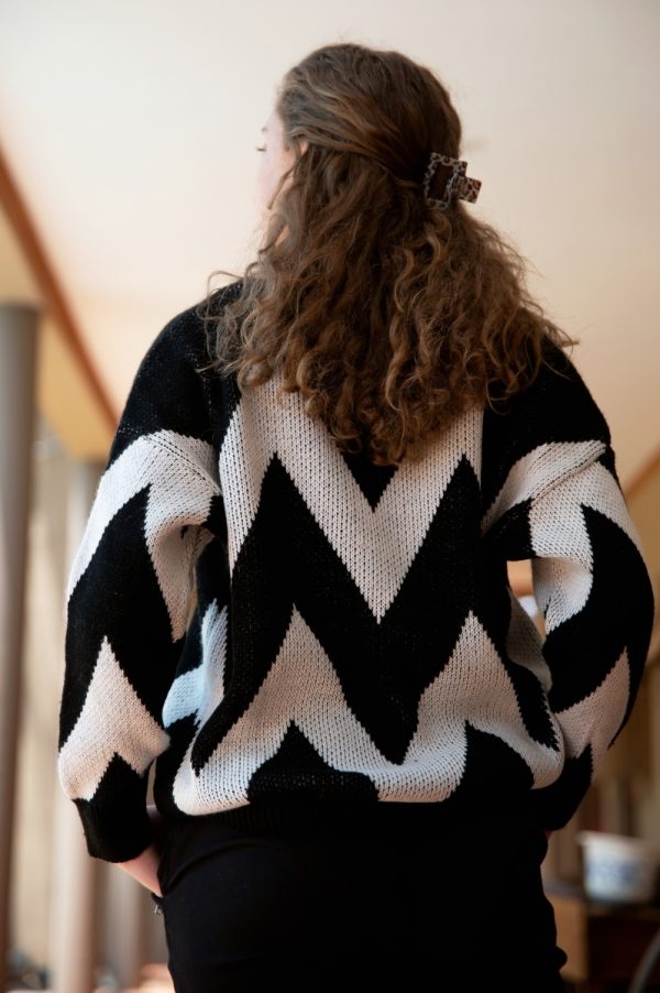 Monochrome Weave Knit - Image 6