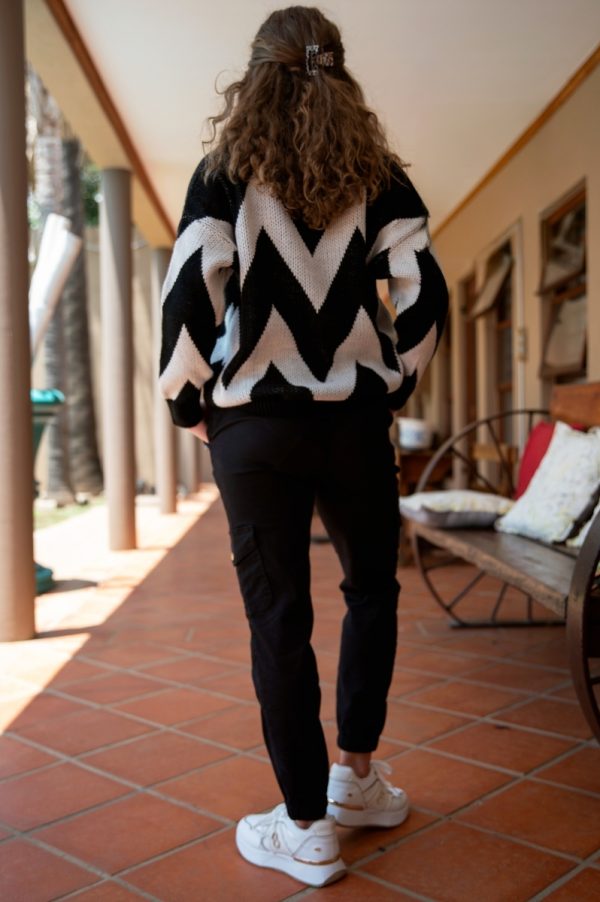 Monochrome Weave Knit - Image 5