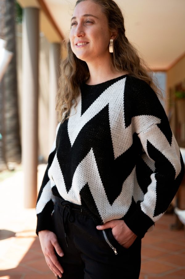 Monochrome Weave Knit
