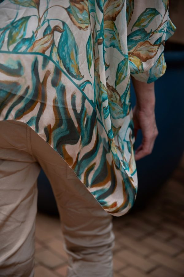 Verdant Breeze Silk Wide Top - Image 5