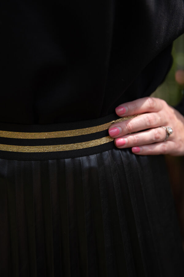 Black Pleated Faux Leather skirt - Image 3