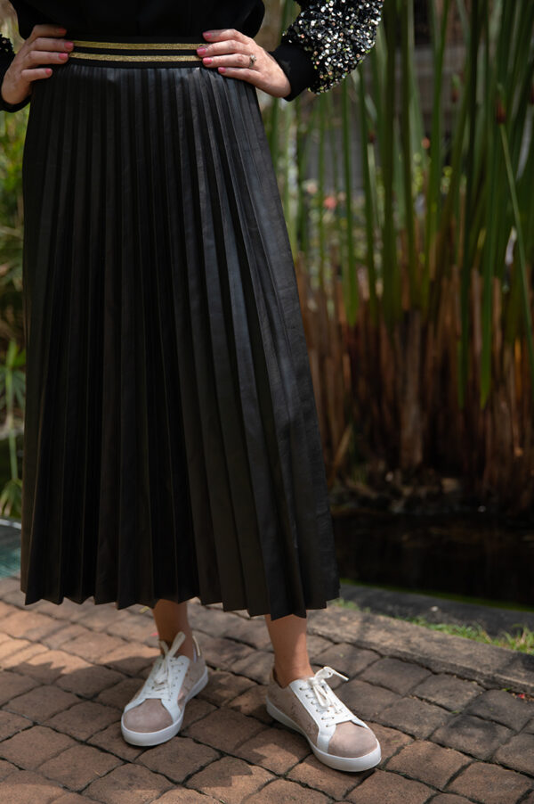 Black Pleated Faux Leather skirt - Image 2