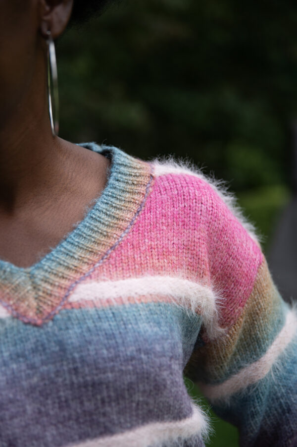 Pastel stripe knit - Image 6